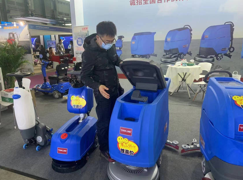西藏坦洁洗地机公司致力于电动洗地机的生产、销售和服务百家